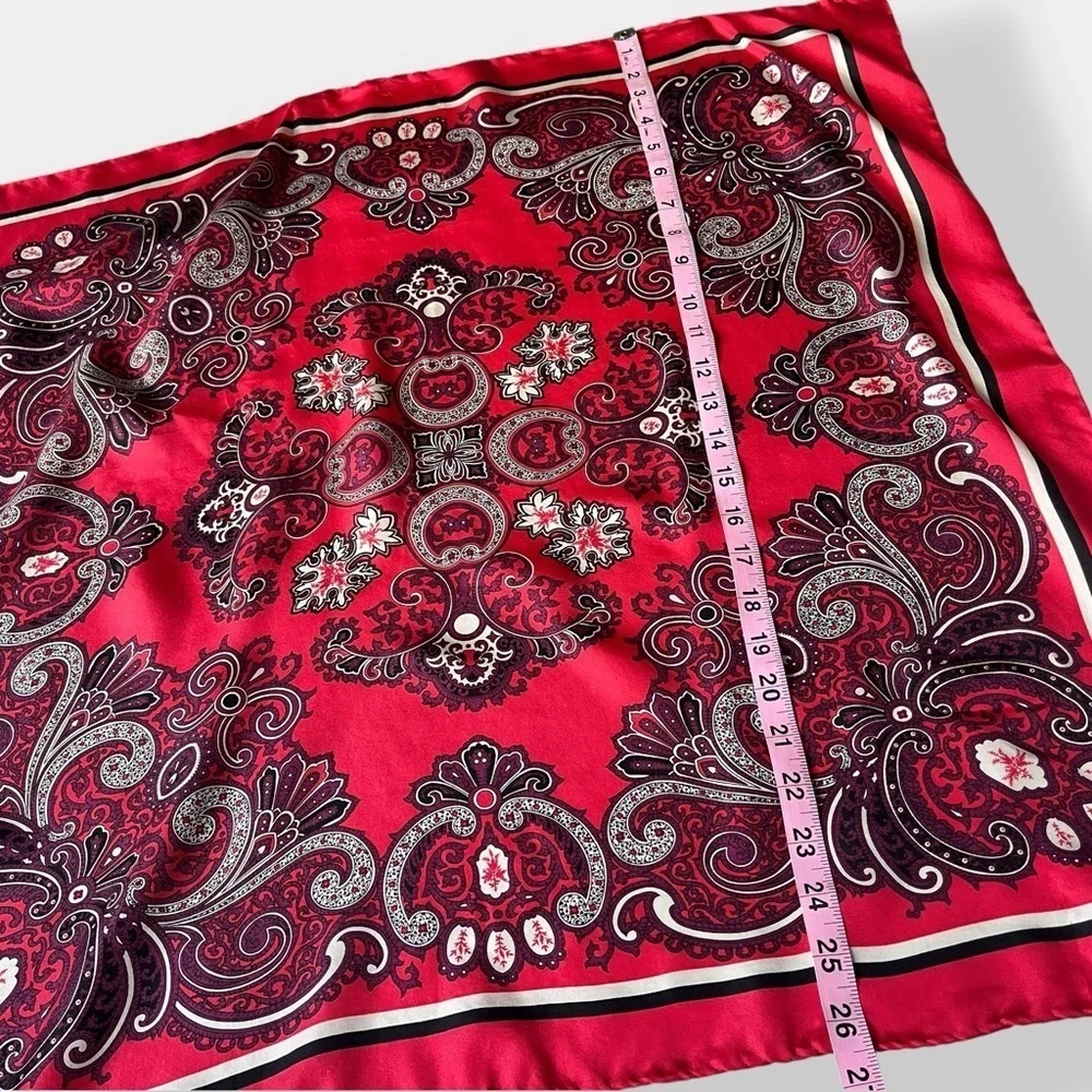 VTG 80s Satin Silk Red Paisley Floral Bandana Scarf Headscarf Neckerchief 26.5”